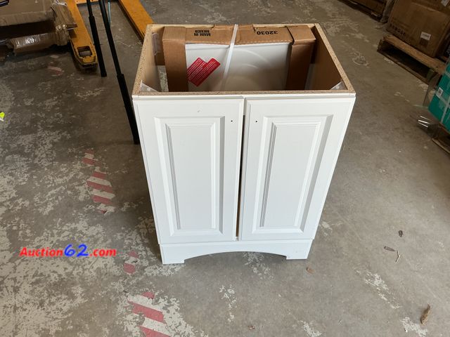 Lot 44-1172g - 25 in. Single Sink White Bath Vanity with Cultured Marble Top (Assembled)- Broken E-Commerce Return, A basic inspection has been given to th...