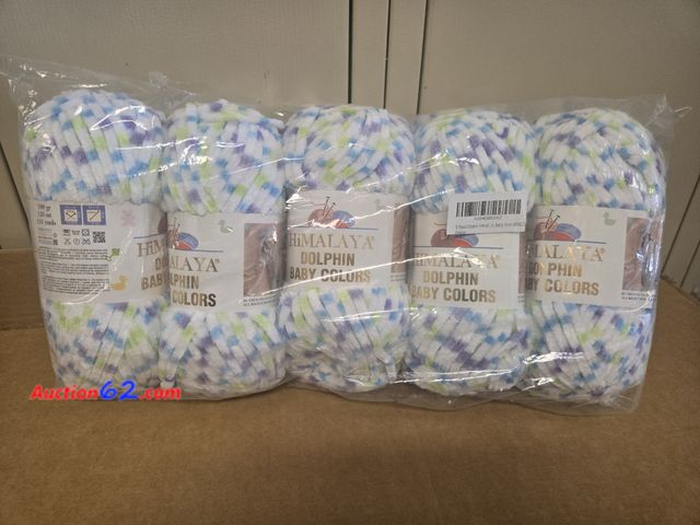 Lot 44-6521b - 5 Pack/Skeins Super Bulky Baby Yarn, Each 100g/3.5oz, 120m/131y, Polyester 100% Appears New