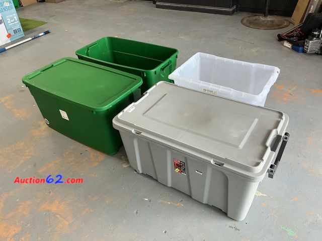 Lot 44-947j - $85 Retail price - Hefty Max Pro &amp; Brightroom Storage Totes Lot See All Photo's Not Tested E-Commerce Return, A basic inspection has bee...