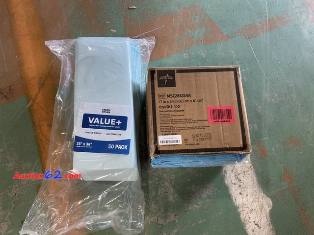 Lot 44-546p - Mix lot of Disposable Pads Appears New, A basic inspection has been given to this item. Sold AS-IS. See All Photo's Not Tested