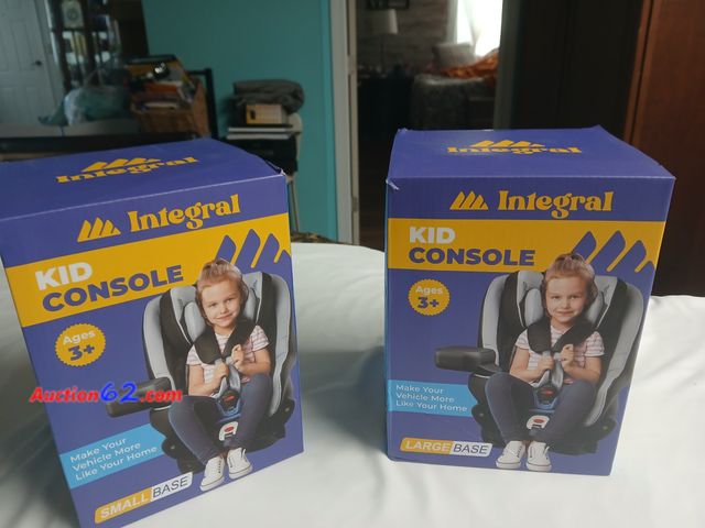 Lot 44-2311b - Two new kids car seat consoles.  One large base and one small base.  Ages 3 plus. Holds snacks, entertainment and more.  Large retails for 1...