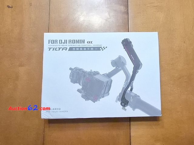 Lot 44-3068q - Tilta Advanced Rear Operating Control Handle for DJI Ronin RS 2/RS 3 Pro, Black - See Pictures - E-Commerce Return, A basic inspection has b...