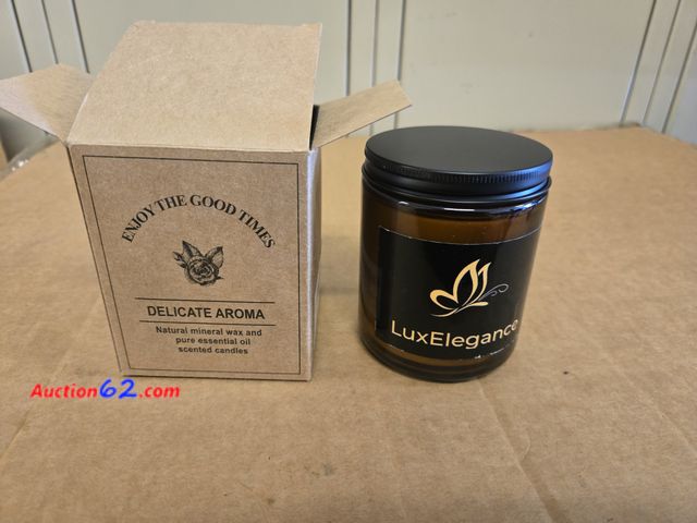 Lot 44-6846b - LuxElegance 9oz White Peach Oolong Soy Wax Essential Oil Candle Appears New