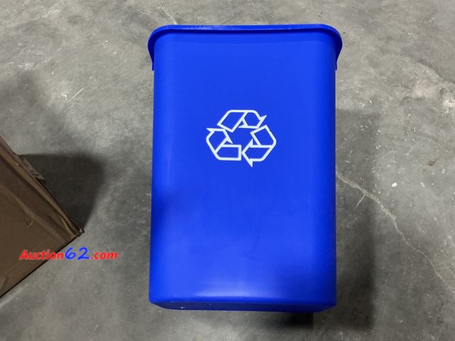 Lot 44-171j - 10 Gal Blue Recycling Wastebasket E-Commerce Return, A basic inspection has been given to this item. Sold AS-IS.