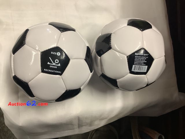Lot 44-6255w - 2 size 1 Grass Recreational Soccer Balls See All Photo's Not Tested