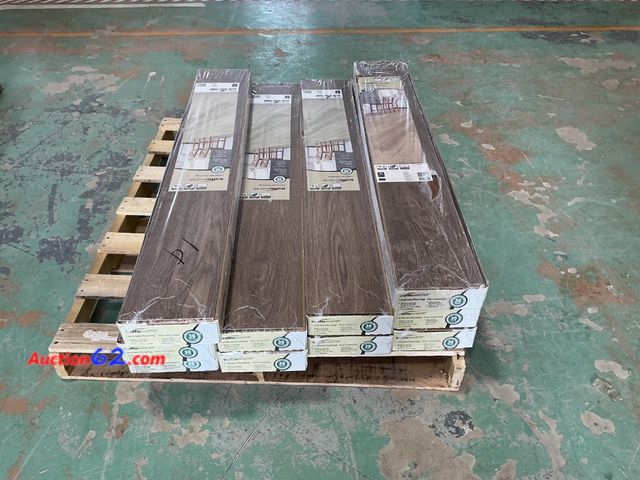 Lot 44-16i - lot of (10) boxes Traffic Master Laminate flooring sweet water oak  10 pieces per box Appears New, A basic inspection has been given to this...