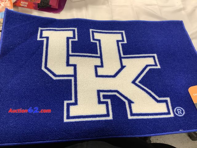 Lot 44-7550b - UK accent rug officially licensed NCAA 19x30. NEW. Nylon face, non slip backing serged edges. See All Photo's Not Tested Never opened, Facto...