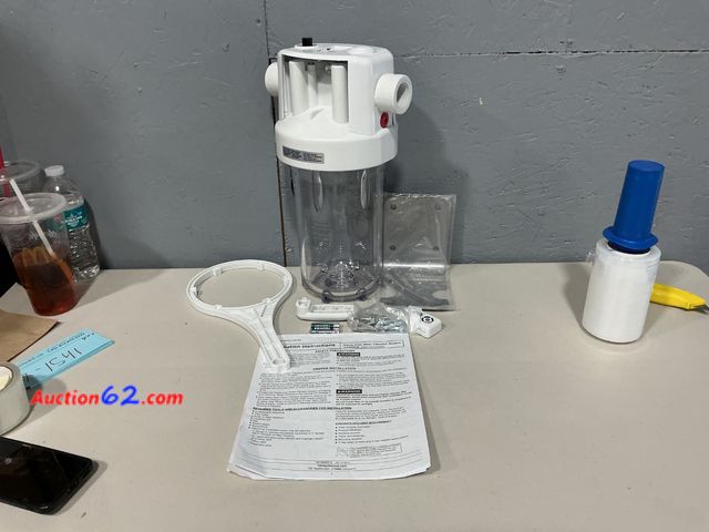 Lot 44-1541 - $120 Retail price - GE Appliances Whole House Water Filtration System GXWH40L, Clear Sump, Reduces Chlorine Appears New, A basic inspection ...