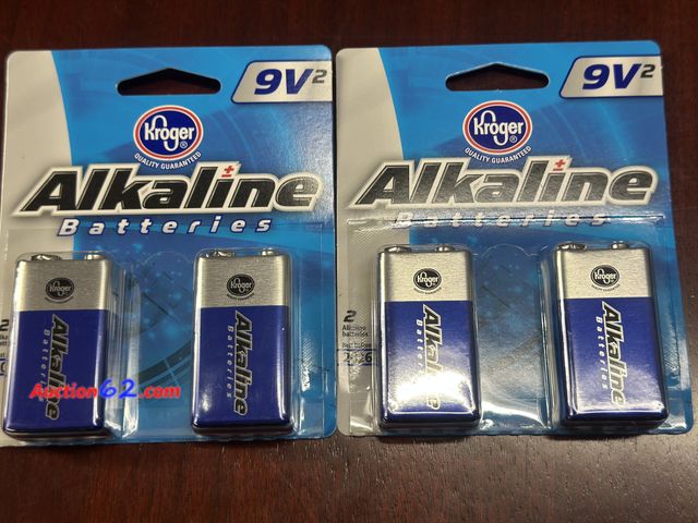 Lot 44-7547b - Lot of 2 packs of 2 Kroger alkaline 9 V batteries. New. See All Photo's Not Tested Never opened, Factory Sealed