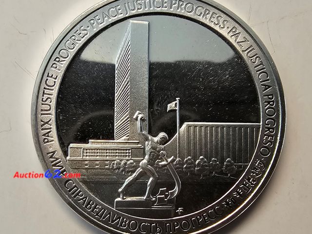 Lot 44-8317p - 1970 25TH ANNIVERSARY UNITED NATIONS .925 STERLING SILVER MEDAL. WEIGHS .47 TROY OUNCES.-T