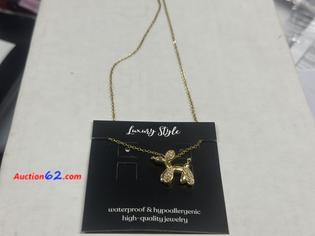 Lot 44-6022a - Dog necklace  Luxury style, waterproof, hypoallergenic, high-quality jewelry.# 88119-0 Appears New, A basic inspection has been given to thi...