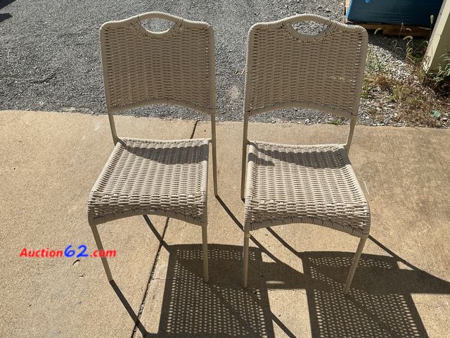 Lot 44-183e - Set of 2 Beige Wicker Outdoor Dining Chairs See All Photo's E-Commerce Return, A basic inspection has been given to this item. Sold AS-IS.