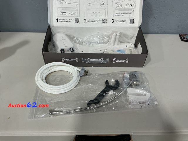 Lot 44-1502 - LUXE Bidet NEO 320 Plus, Bidet Attachment, Dual Nozzle, Fresh Water, Non-Electric Appears New, A basic inspection has been given to this ite...