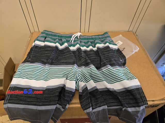 Lot 44-6689b - Size Medium SILKWORLD Mens Swimming Shorts Quick Dry Beach Trunks Swimwear with Mesh Lining Appears New