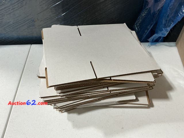 Lot 44-341 - Stack of Cardboard Dividers for Boxes See All Photo's E-Commerce Return, A basic inspection has been given to this item. Sold AS-IS.