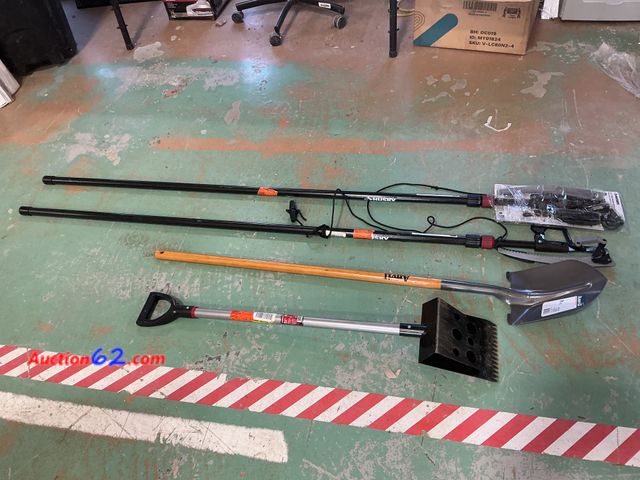 Lot 44-655g - Mix lot of Outdoor Tools E-Commerce Return, A basic inspection has been given to this item. Sold AS-IS. See All Photo's Not Tested