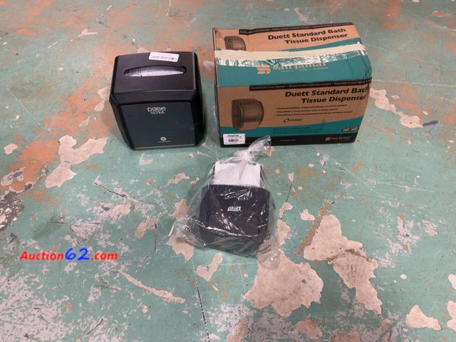 Lot 44-925p - San Jamar Duett &amp; Dixie Ultra Mixed Lot of Bath Tissue Dispensers - Standard, Compact, Black E-Commerce Return, A basic inspection has b...