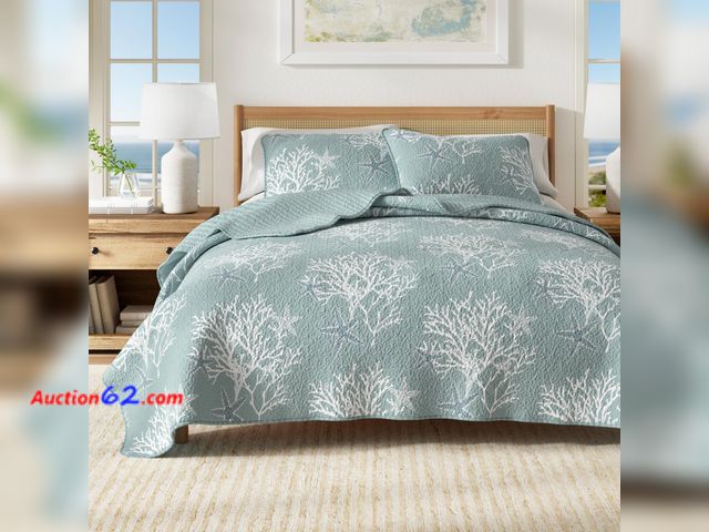 Lot 44-642m - Great Bay Home Coastal Quilt Set - 3-Piece Full/Queen Size Nautical Bedding Set - Lightweight, All-Season, Reversible Bedspread (Ether Blue)...