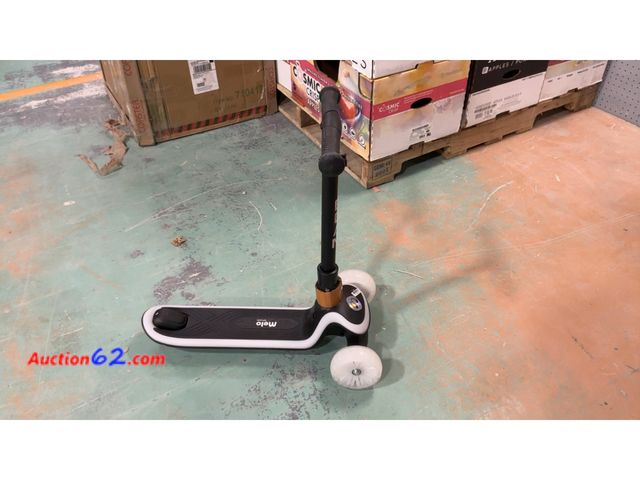 Lot 44-1758j - Melo Wheels Three-Wheel Scooter Not Tested See All Photo's E-Commerce Return, A basic inspection has been given to this item. Sold AS-IS.