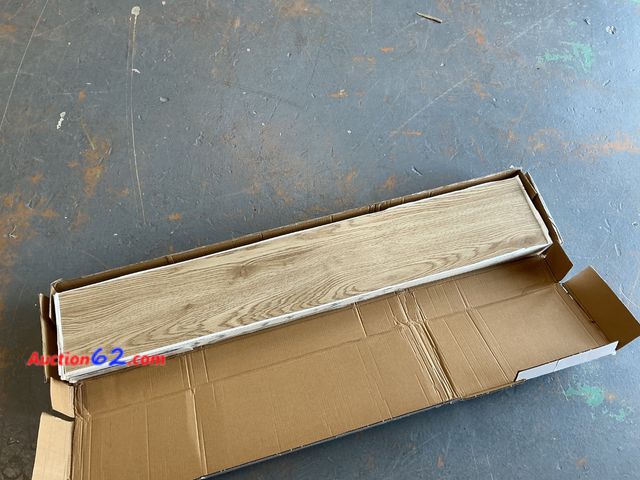 Lot 44-4047m - MYSTFLO Peel and Stick Vinyl Flooring - Wood Grain See All Photo's Not Tested Appears New, A basic inspection has been given to this item. S...