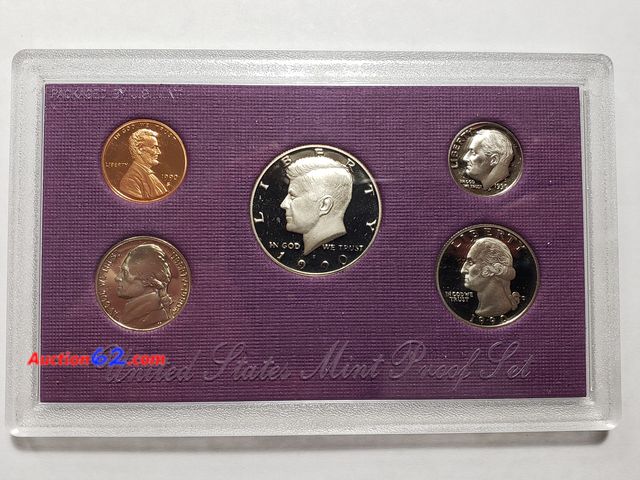 Lot 44-8536g - 1990 PROOF SET W/KENNEDY HALF, WASHINGTON QUARTER, ROOSEVELT DIME, JEFFERSON NICKEL AND LINCOLN CENT. MINTED IN SAN FRANCISCO. COMES IN ORIG...