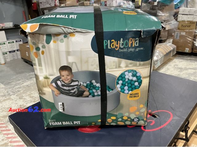 Lot 44-4022w - Playtopia 36' Foam Ball Pit with 250 Ct Ball: Develops Gross Motor Skills E-Commerce Return, A basic inspection has been given to this item....