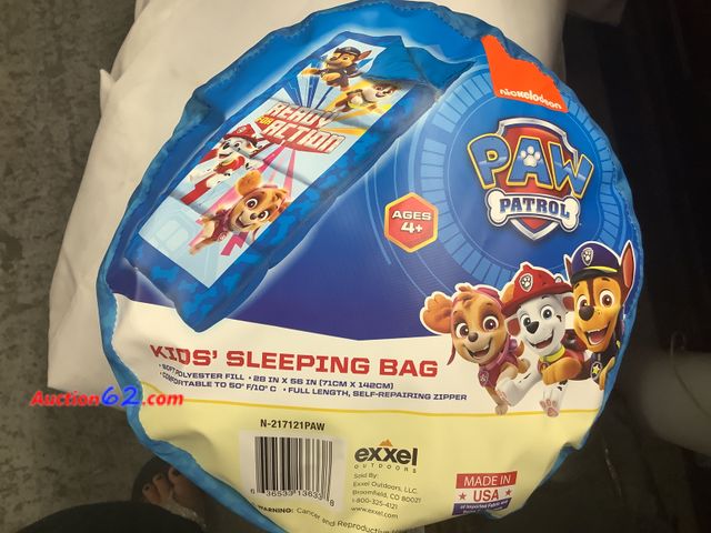 Lot 44-6094e - Kids PAW PATROL Sleeping Bag, Soft Polyester Fill, 28”x 56”, Comfortable to 50F/10C, Full Length, Self-Repairing Zipper. Ages 4+. Appears Ne...
