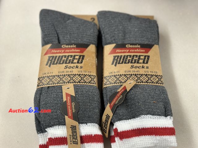 Lot 44-7532t - Lot of 4 pair classic heavy cushion rugged socks size 10-13 Mens. NEW. See All Photo's Not Tested Never opened, Factory Sealed