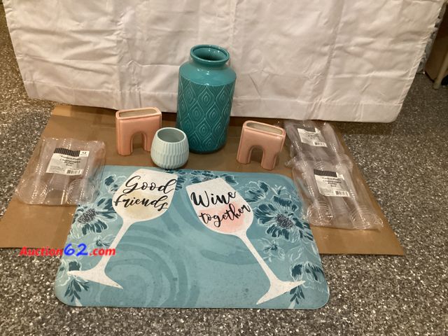 Lot 44-7718j - Lot of (1) kitchen mat, (4) decorative vases, (3) 12 piece champagne flutes.  See All Photo's