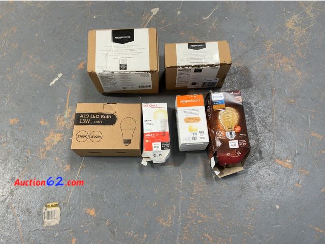 Lot 44-1502p - Amazon Basics, Sengled, Philips Mixed LED Light Bulb Lot - A19, Dimmable, Smart, Vintage, Various Wattages, Soft White &amp; Amber Appears N...