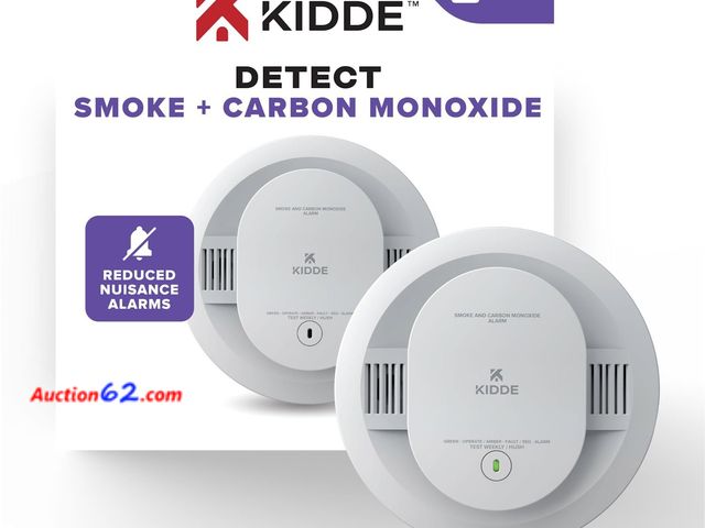 Lot 44-1613p - Kidde Smoke &amp; Carbon Monoxide Detector, AA Battery Powered, LED Warning Light Indicators, 30CUDR Appears New, A basic inspection has bee...