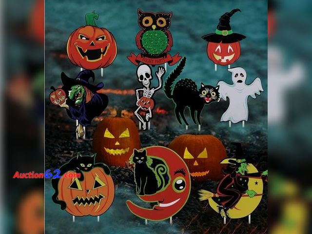 Lot 44-6650p - Outdoor Yard Signs - 10pcs Halloween Decor Set with Stakes, Pumpkins, Ghosts, Witches &amp; Black Cats Appears New, A basic inspection has b...
