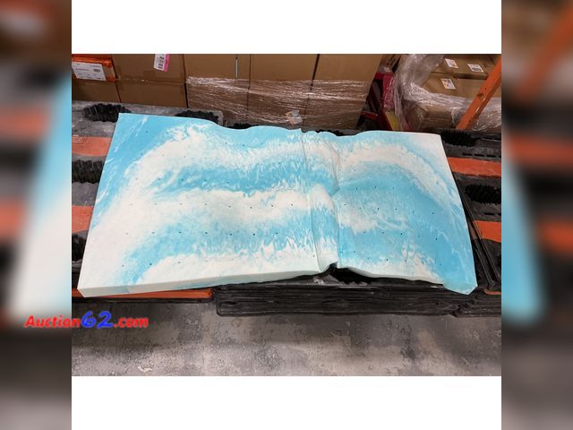 Lot 44-1139i - TP-HM-3TXL Mattress Topper - Comfortable, E-Commerce Return, A basic inspection has been given to this item. Sold AS-IS. Used See All Photo'...