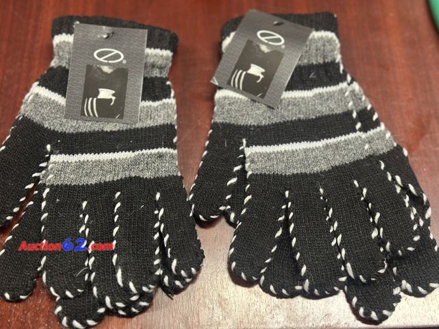 Lot 44-6031f - 2 pairs of women’s knit gloves. NEW. See All Photo's Not Tested Never opened, Factory Sealed