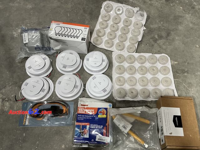 Lot 44-149w - Lot of Miscellaneous Amazon Returns  E-Commerce Return, A basic inspection has been given to this item. Sold AS-IS.