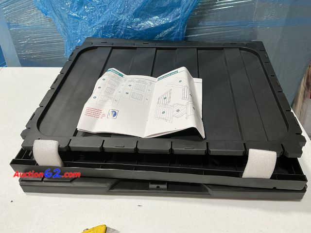 Lot 44-192a - Parts of- Keter Outdoor Storage Box Deck Box Lid Panel &amp; Instructions E-Commerce Return, A basic inspection has been given to this item....