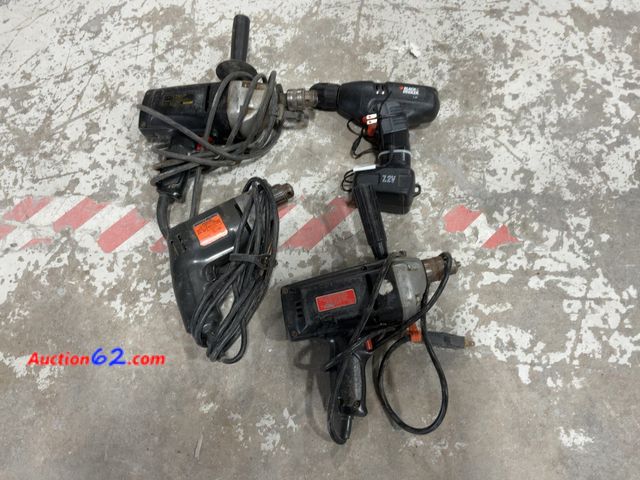 Lot 44-1605t - Black &amp; Decker Drills - Corded, Cordless, 7.2V Not Tested See All Photo's