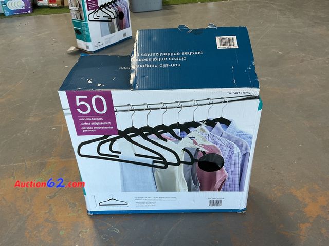 Lot 44-959 - Flocked Hangers - Two 50-Packs See All Photo's Not Tested E-Commerce Return, A basic inspection has been given to this item. Sold AS-IS.