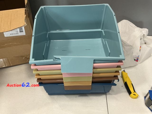 Lot 44-2568a - gisgfim 6 Pack Extra Large Picture Book Bin with Dividers 13.5 x 13.5 x 7.75 in Plastic Classroom Book Bin Holder Storage Organizer with Lab...