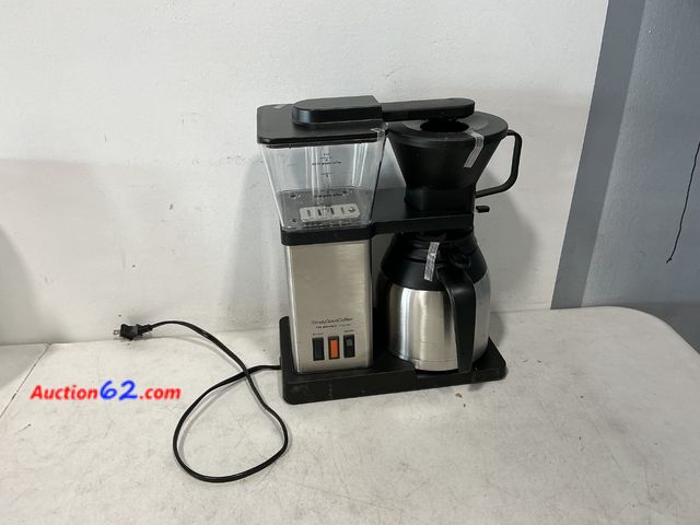 Lot 44-802 - $259.95 Retail price - Does not power ON. Simply Good Coffee THE BREWER - Thermal. Coffee Maker/Coffee Machine. 8 Cup Automatic Drip Pour Ov...