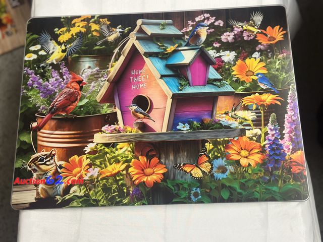 Lot 44-6154o - Tempered glass cutting board. 12x16 artwork by JQ licensing. New. See All Photo's Not Tested Never opened, Factory Sealed