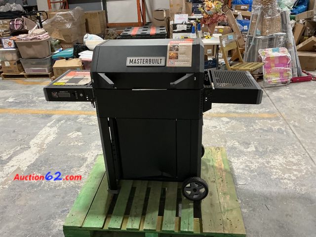 Lot 44-14f - $465 Retail price - AutoIgnite Series 545 Digital Charcoal Grill and Smoker in Black (broken handles, Minor cosmetic damages see all photos ...
