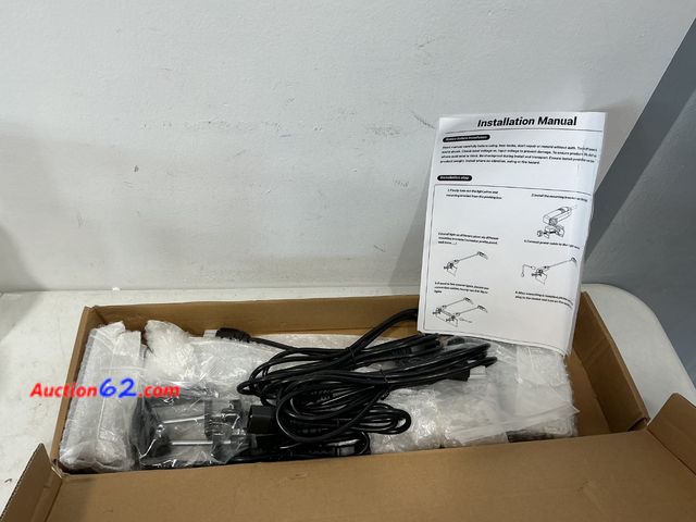 Lot 44-4109e - Retisee Trade Show LED Lights Display Connectable Cable Black 2pcs See All Photo's Not Tested Appears New, A basic inspection has been given...