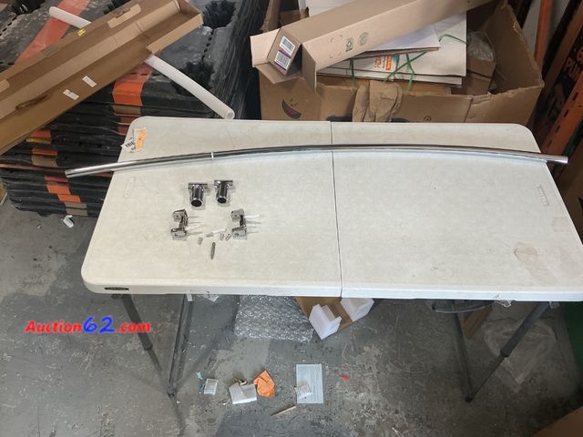 Lot 44-1156j - Curved Shower Curtain Rod with Mounting Hardware Not Tested E-Commerce Return, A basic inspection has been given to this item. Sold AS-IS.