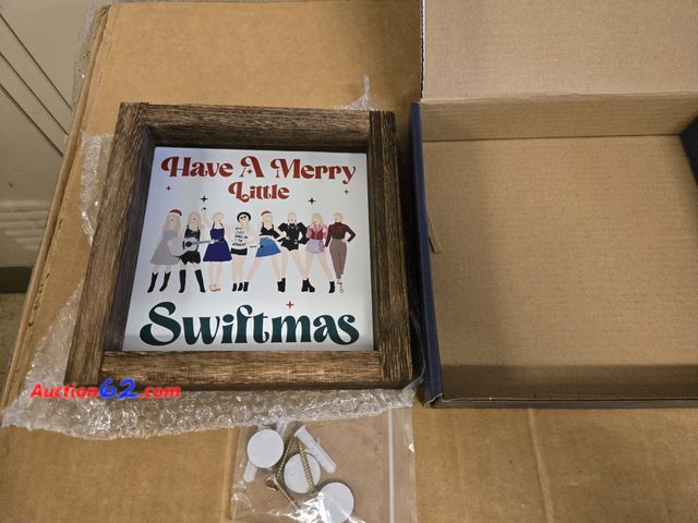 Lot 44-6920p - Homythe Taylor Swift Christmas Decorative Sign, Funny Wooden Wall &amp; Table Decor, 7x7 Inches, Wood Material Appears New, A basic inspecti...