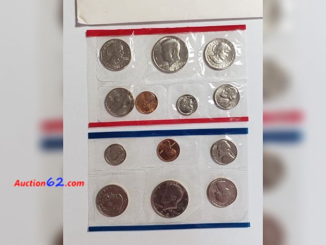 Lot 44-8515g - 1981 MINT SET W/SUSAN B. ANTHONY DOLLARS, KENNEDY HALVES, WASHINGTON QUARTERS, ROOSEVELT DIMES, JEFFERSON NICKELS AND LINCOLN CENTS IN ORIGI...