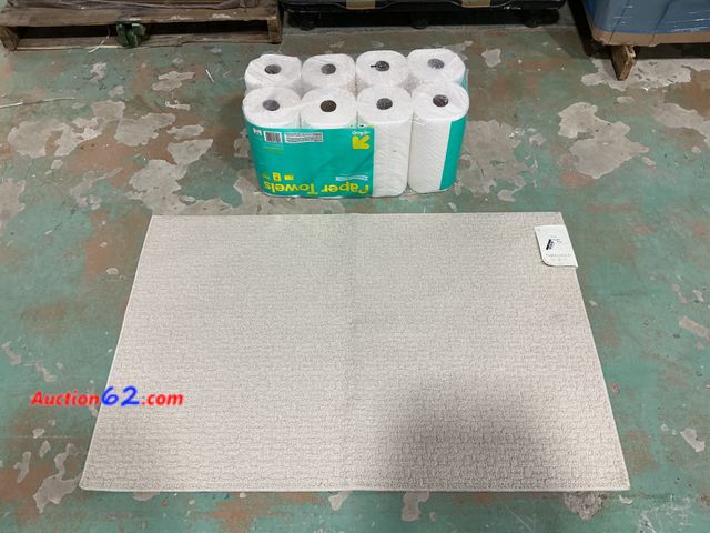 Lot 44-4000j - Make-a-Size Paper Towels - 150 Sheets - 8 Rolls - up&amp;up™ Not Tested E-Commerce Return, A basic inspection has been given to this item. S...