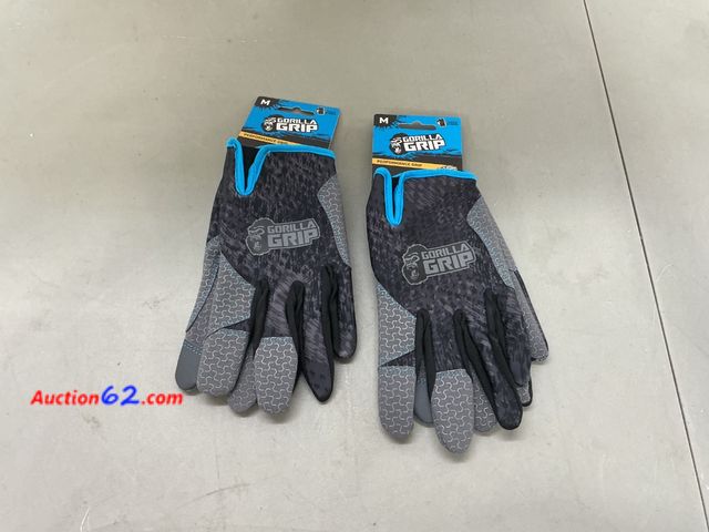 Lot 44-1797i - Gorilla Grip Performance Gloves - M, Grip That Never Slips See All Photo's Not Tested Appears New, A basic inspection has been given to this...