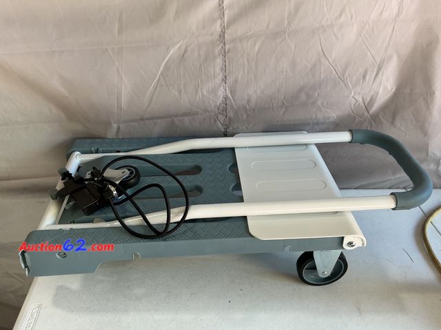 Lot 44-200m - 2-in-1 Folding Hand Truck Dolly Cart,Convertible Hand Truck with Flat Platform,Quiet TPR Wheels,Lightweight 12.5 lb,264 lb Flat/176 lb Uprig...