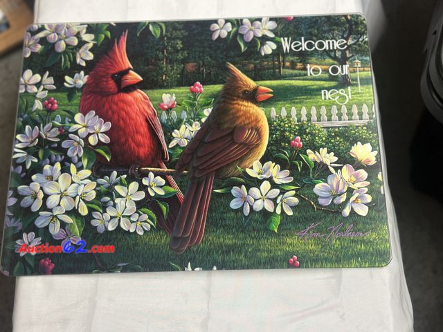 Lot 44-6156o - Tempered glass cutting board. 12x16 artwork by JQ licensing. New. See All Photo's Not Tested Never opened, Factory Sealed